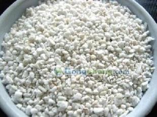 專業供應珍珠巖產品 大量批發膨脹珍珠巖與珍珠巖保溫磚，助力建筑建材行業